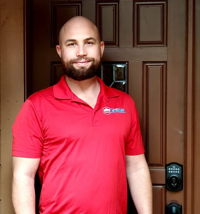 Be Secure Locksmith technician