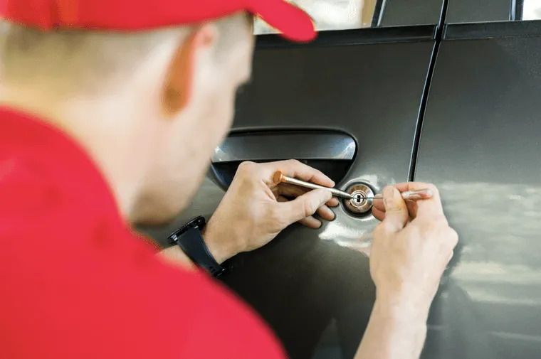 How Do Locksmiths Open Car Doors?