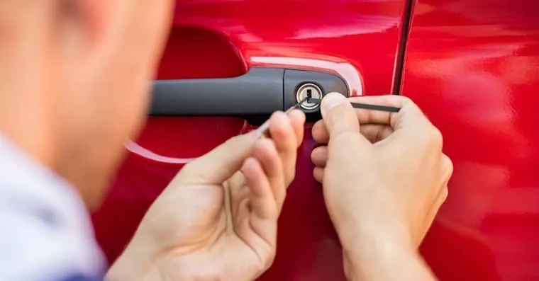 How To Avoid Locksmith Scams