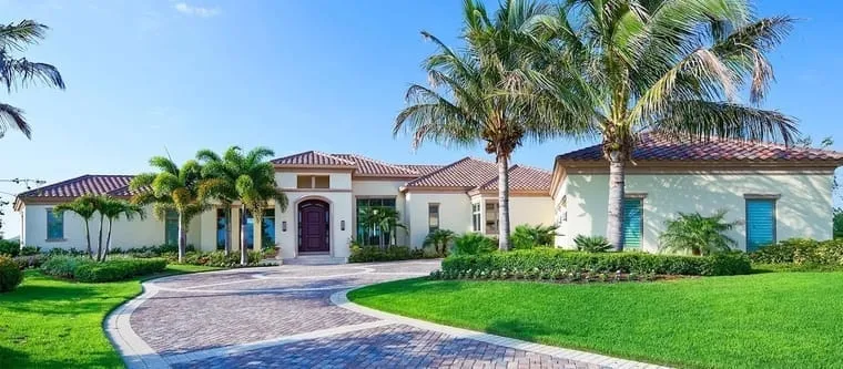 Mailbox Lock Replacement in Alachua, FL: When a New Cylinder Is Better Than Rekeying