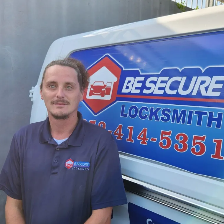 Our mobile technicians will arrive at your service appointment in a fully-equipp