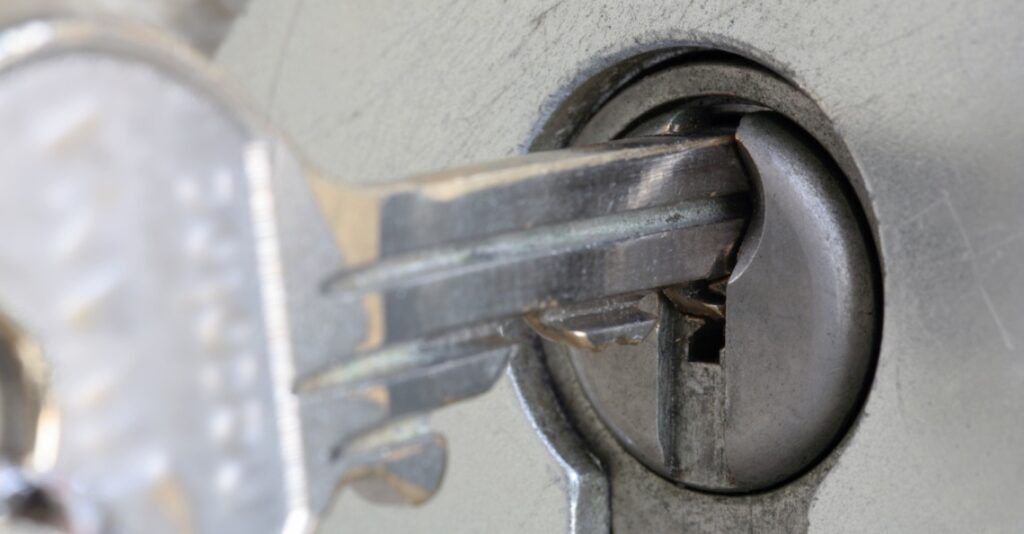 When Keys Don't Go All the Way into the Lock - Emergency Locksmith
